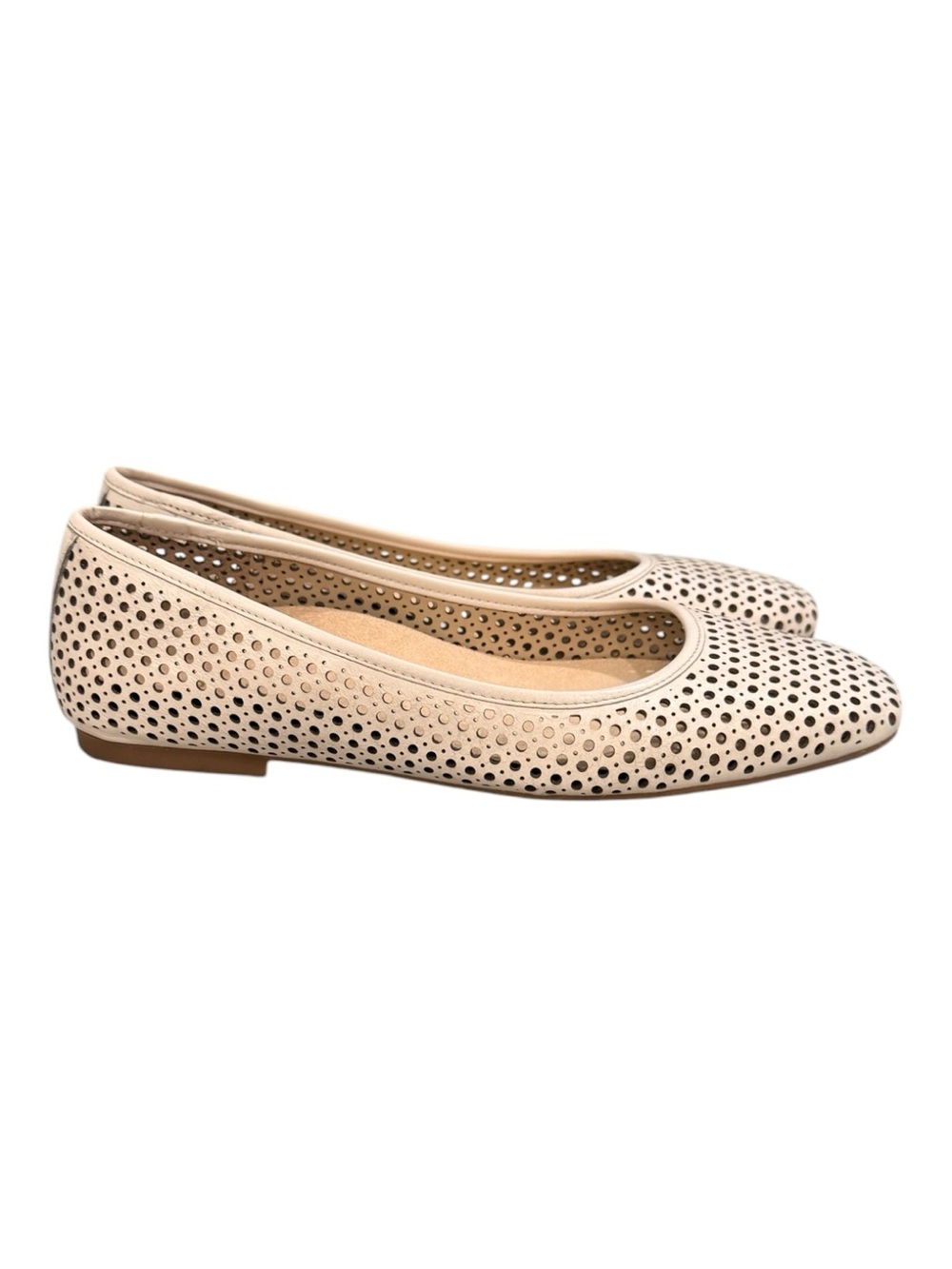 Vionic Perforated Orinda Ballet Flats in Cream - Picture 2 of 7